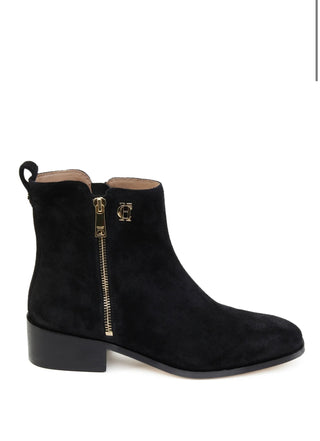 Zip Chelsea Boot