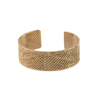 Textured cuff in gold