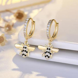 Bee drop earring in gold